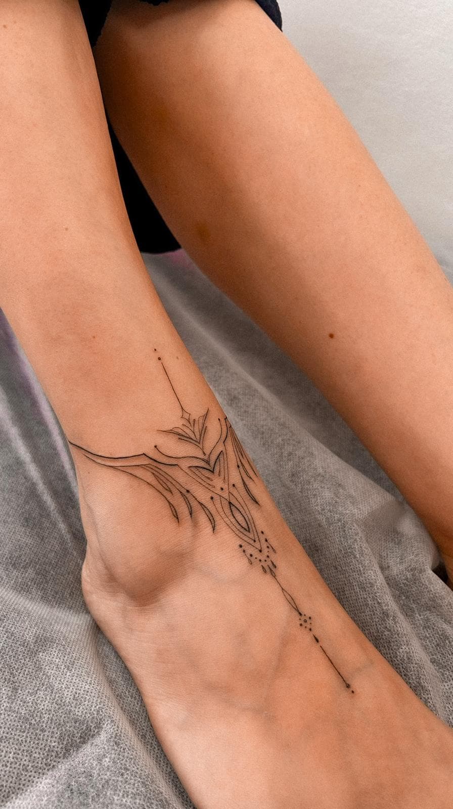 Татуировка тонкая линия · работа 10 · Александра, Kraska Tattoo, Ришон-ле-Цион