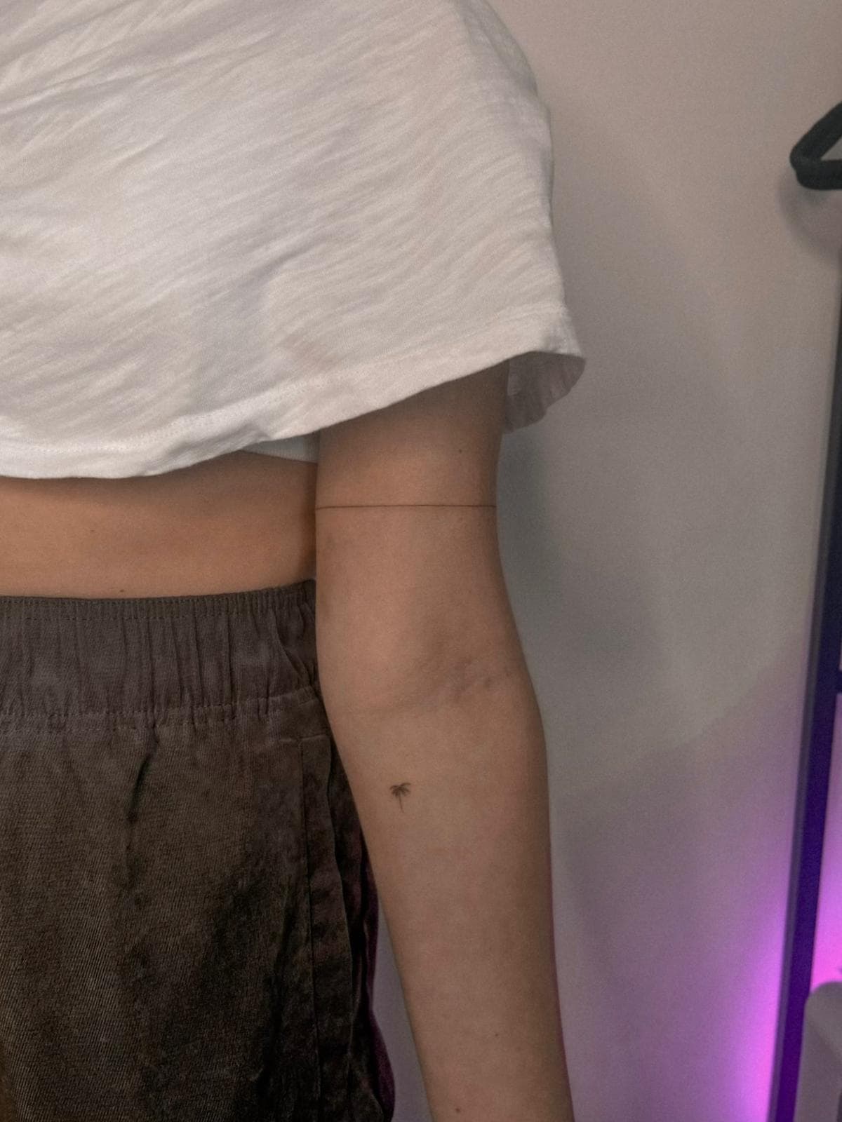 Татуировка тонкая линия · работа 11 · Александра, Kraska Tattoo, Ришон-ле-Цион